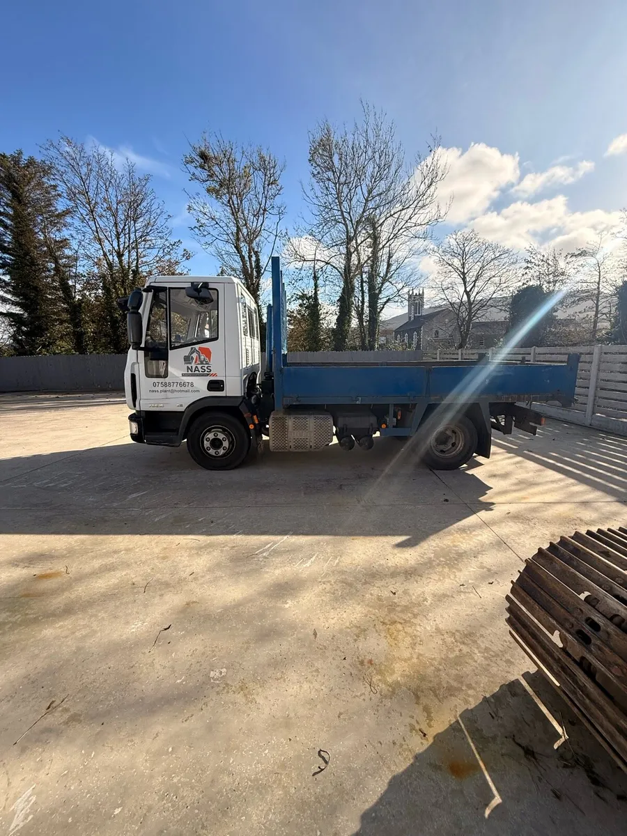 IVECO 7.5 ton tipper - Image 2