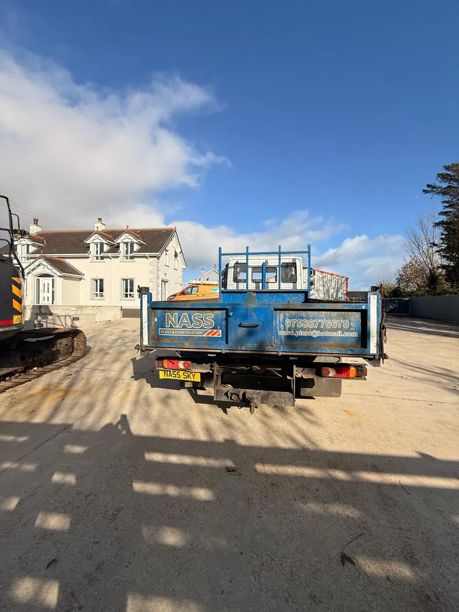IVECO 7.5 ton tipper - Image 3