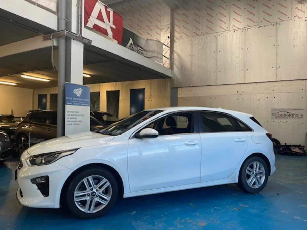 CEED PETROL 1.0 K3 5DR 2 YEARS WARRANTY LEFT - Image 2