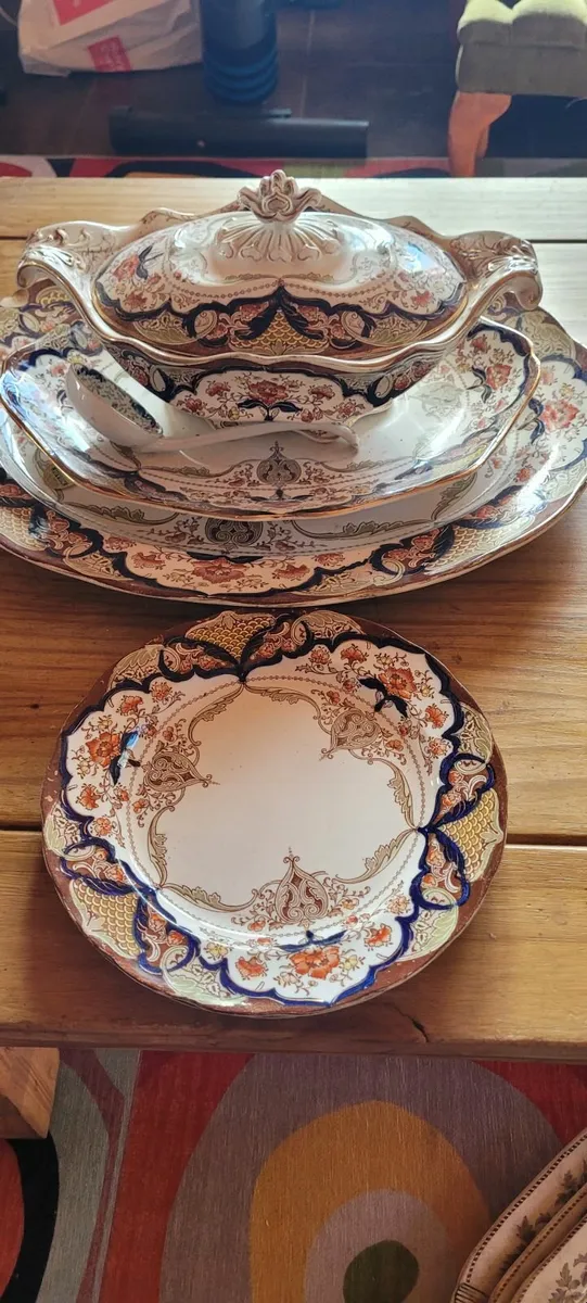 Plates, tureen, - Image 1