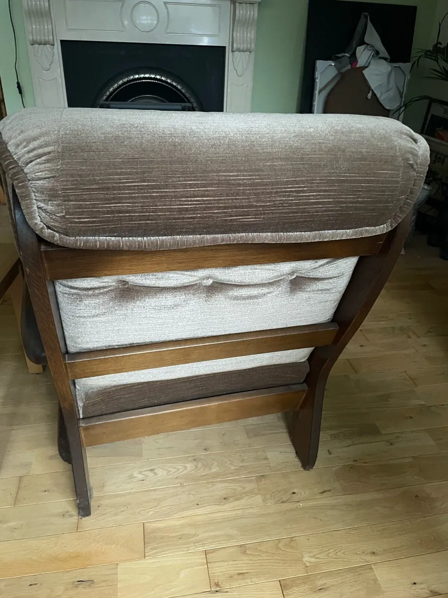 Dutch Oak 3-1-1 Sofa/Couch and Chairs - Image 4