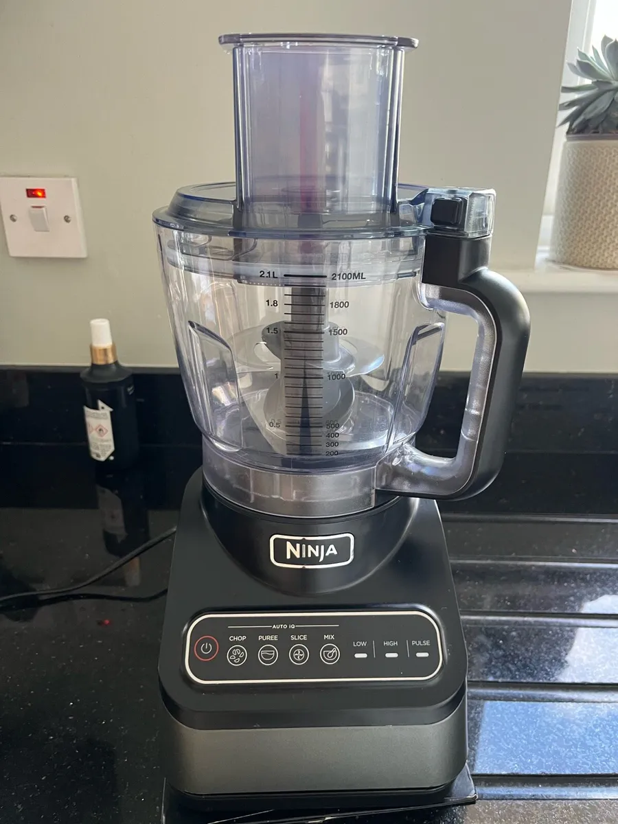 Food processor - Image 1