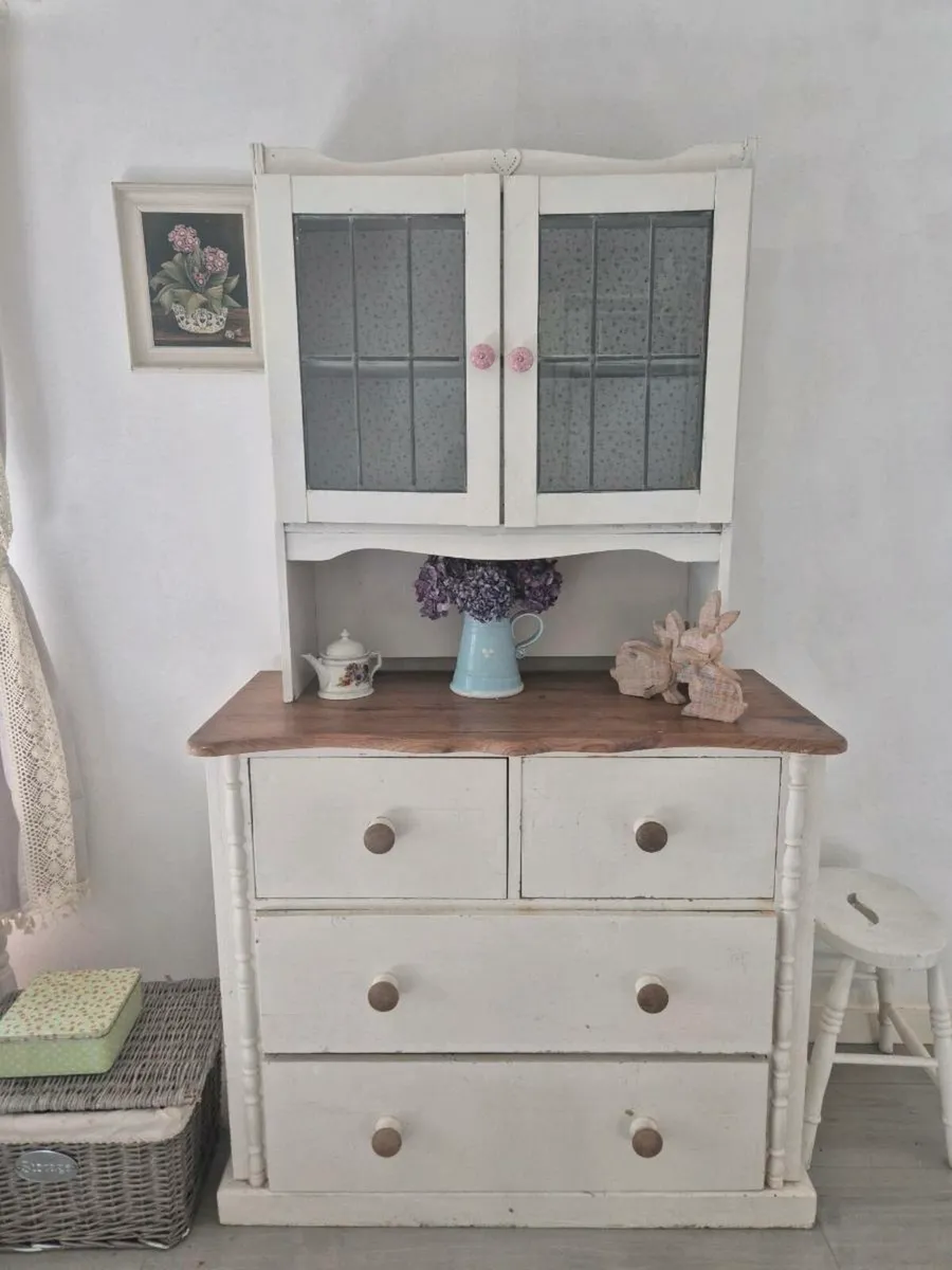 Vintage pine dresser