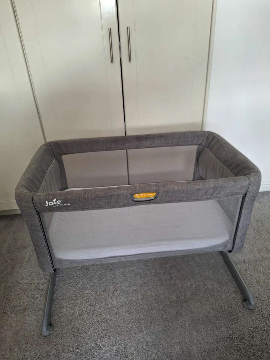 co sleeper joie roomie glide - Image 1
