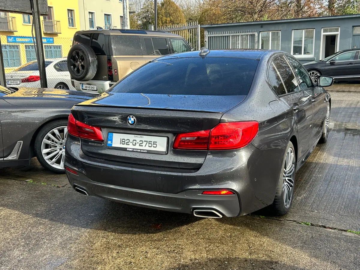 181 BMW 520D  M-SPORT PREMIUM PRO = BLACK PACK = - Image 4