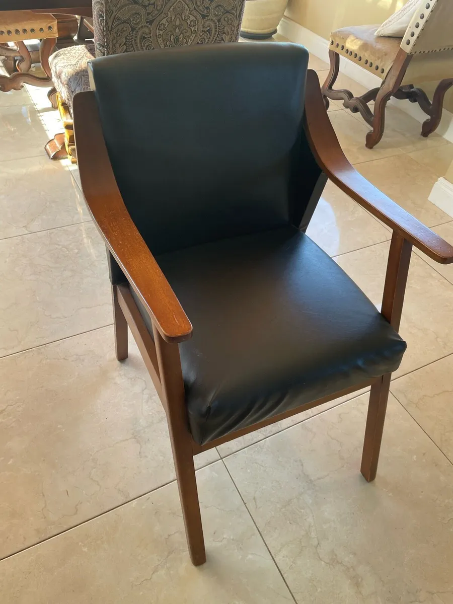 1960s black leather chair - Image 2