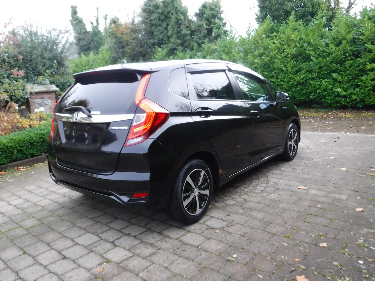 HONDA FIT 1.5 AUTO HYBRID SPORTS ANDROID+CARPLAY - Image 3