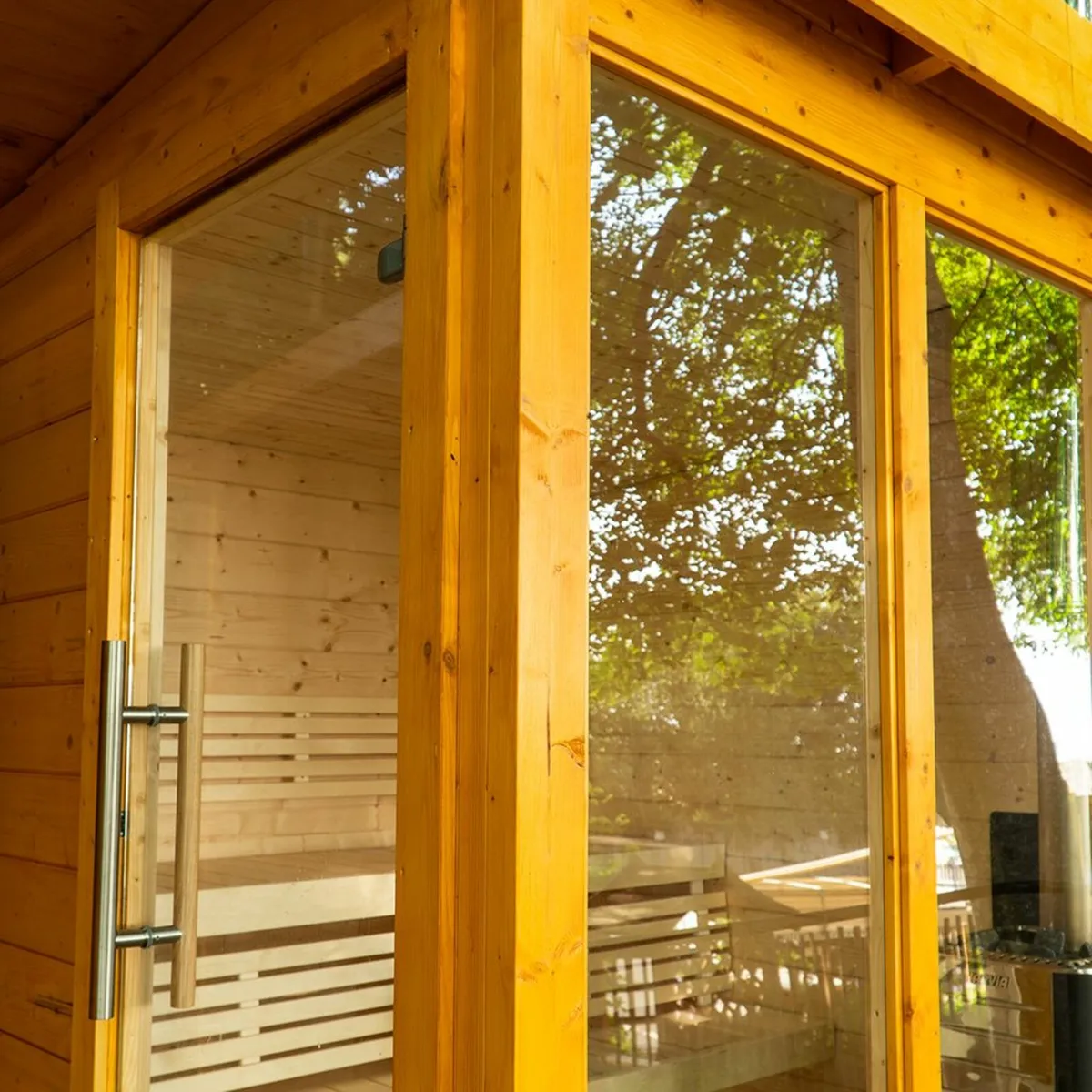 Outdoor Sauna - Image 4