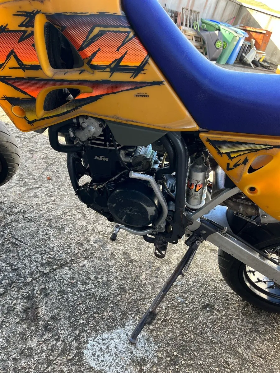 Motorcycle - Image 4