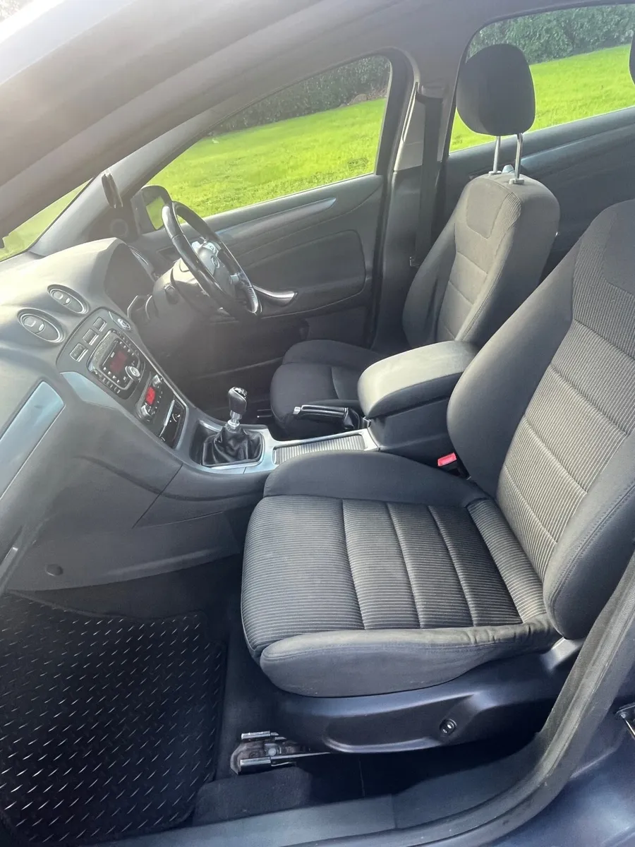 Ford Mondeo Titanium - Image 2