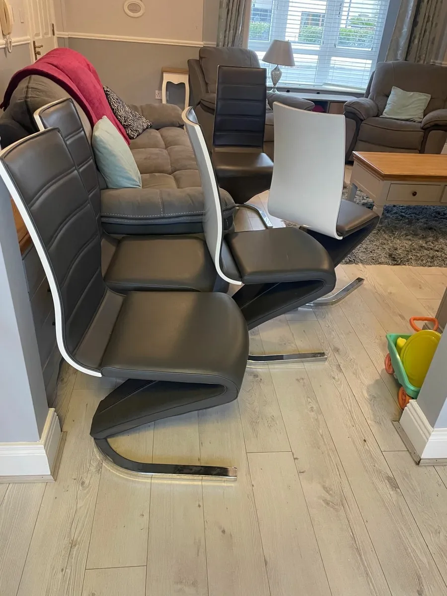Kitchen chairs - Image 1