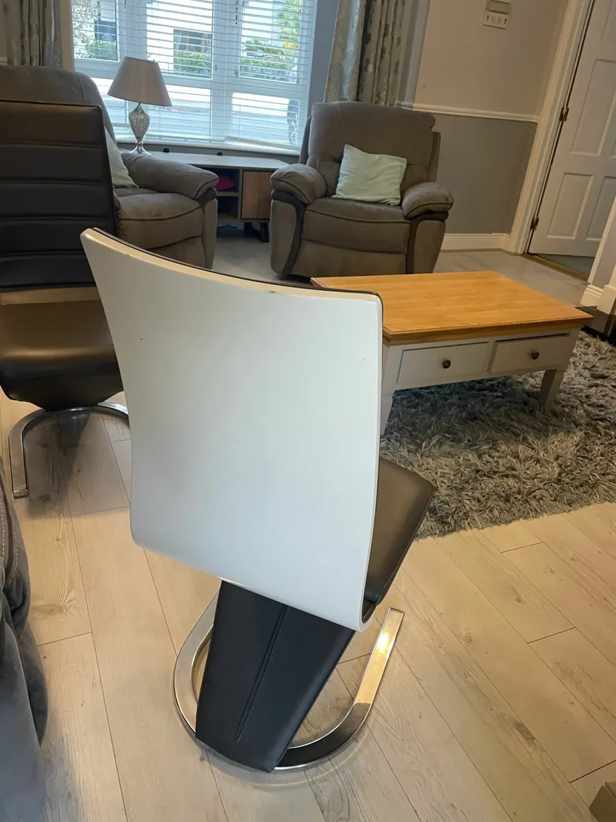Kitchen chairs - Image 2