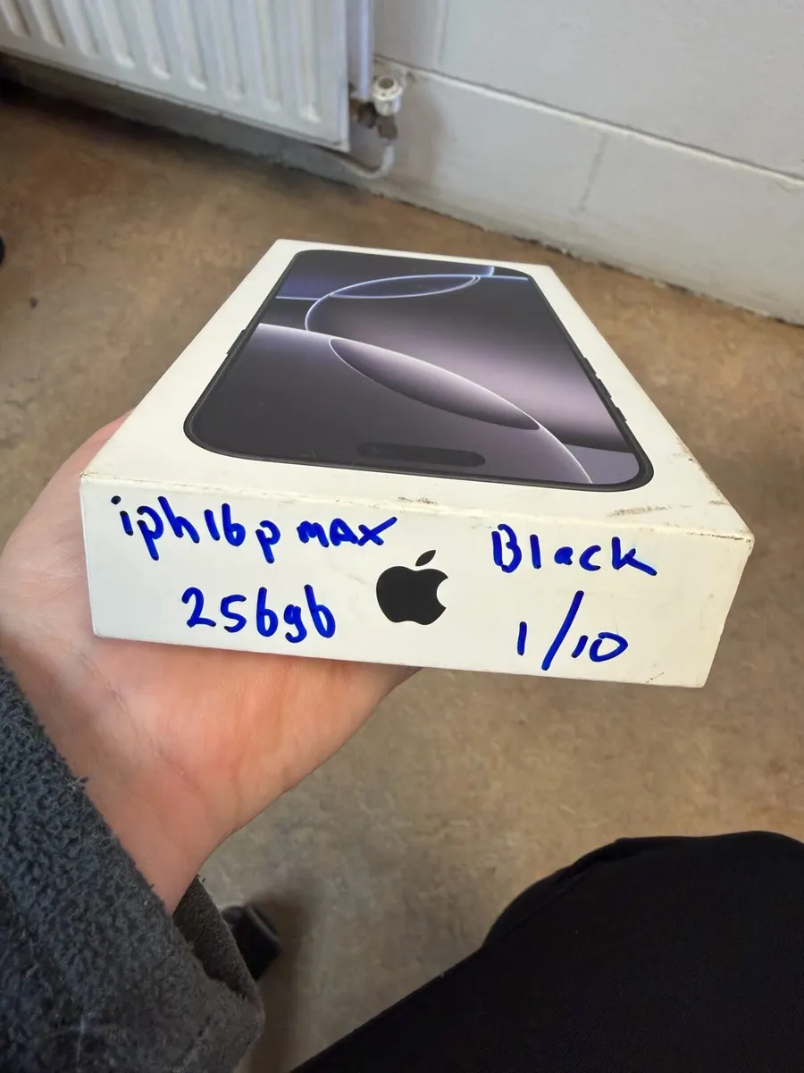 iPhone  16 pro max - Image 4