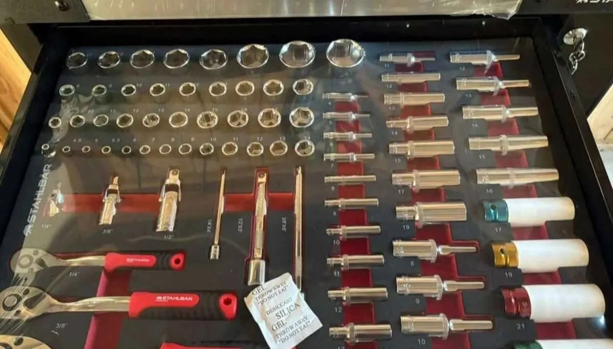 Tools box - Image 2