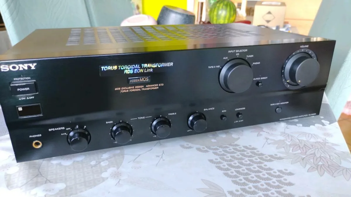 Sony Integrated Amplifier - Like New - Image 1