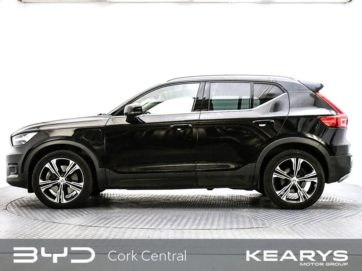 Volvo XC40 Phev T4 (197hp) Inscription Exp FWD - Image 4