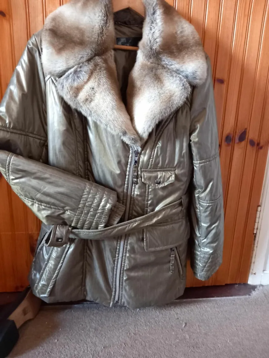 Fabulous cosy but light designer brand coat - Image 1