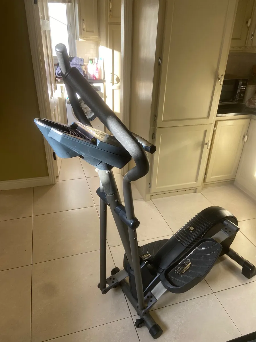 Cross Trainer - Image 2