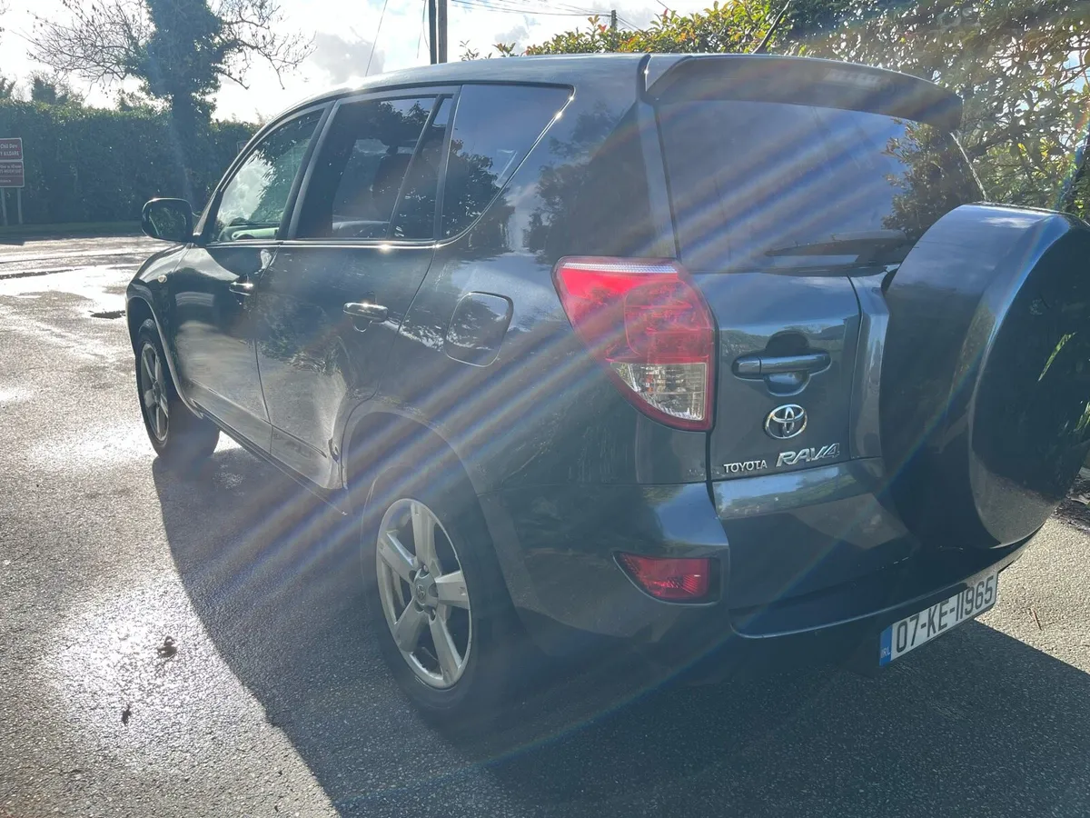 Toyota Rav 4 - Image 4