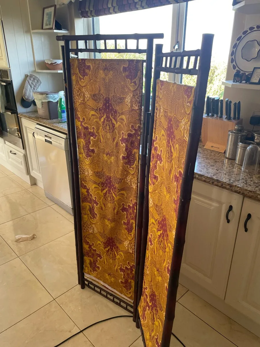Antique bamboo screen - Image 1