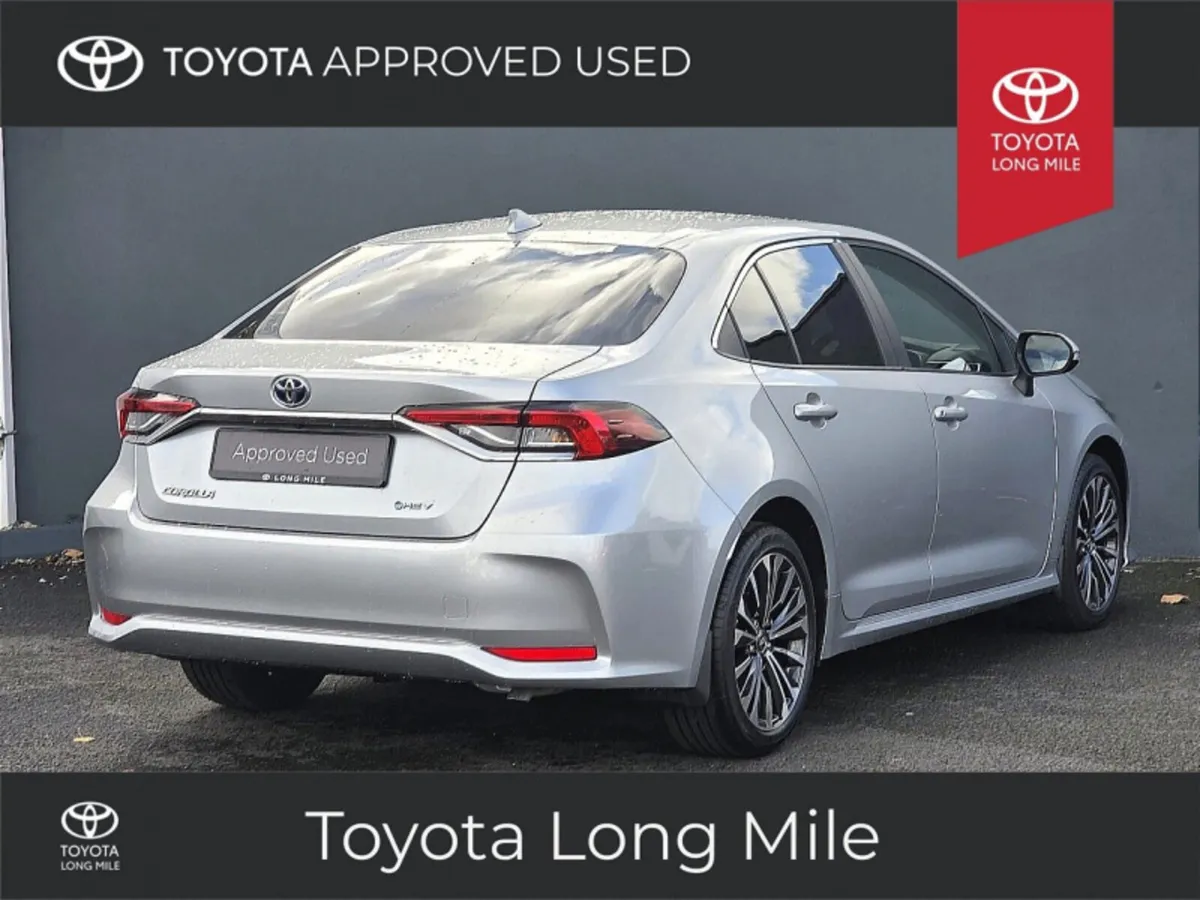 Toyota Corolla 1.8 Luna Sport 4dr - Image 3