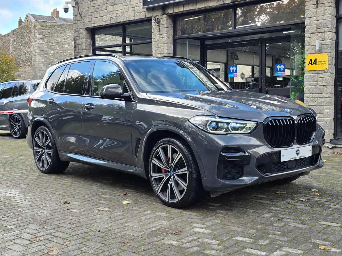 2023 BMW X5 45E M-SPORT AUTO.HUGE SPEC. - Image 3