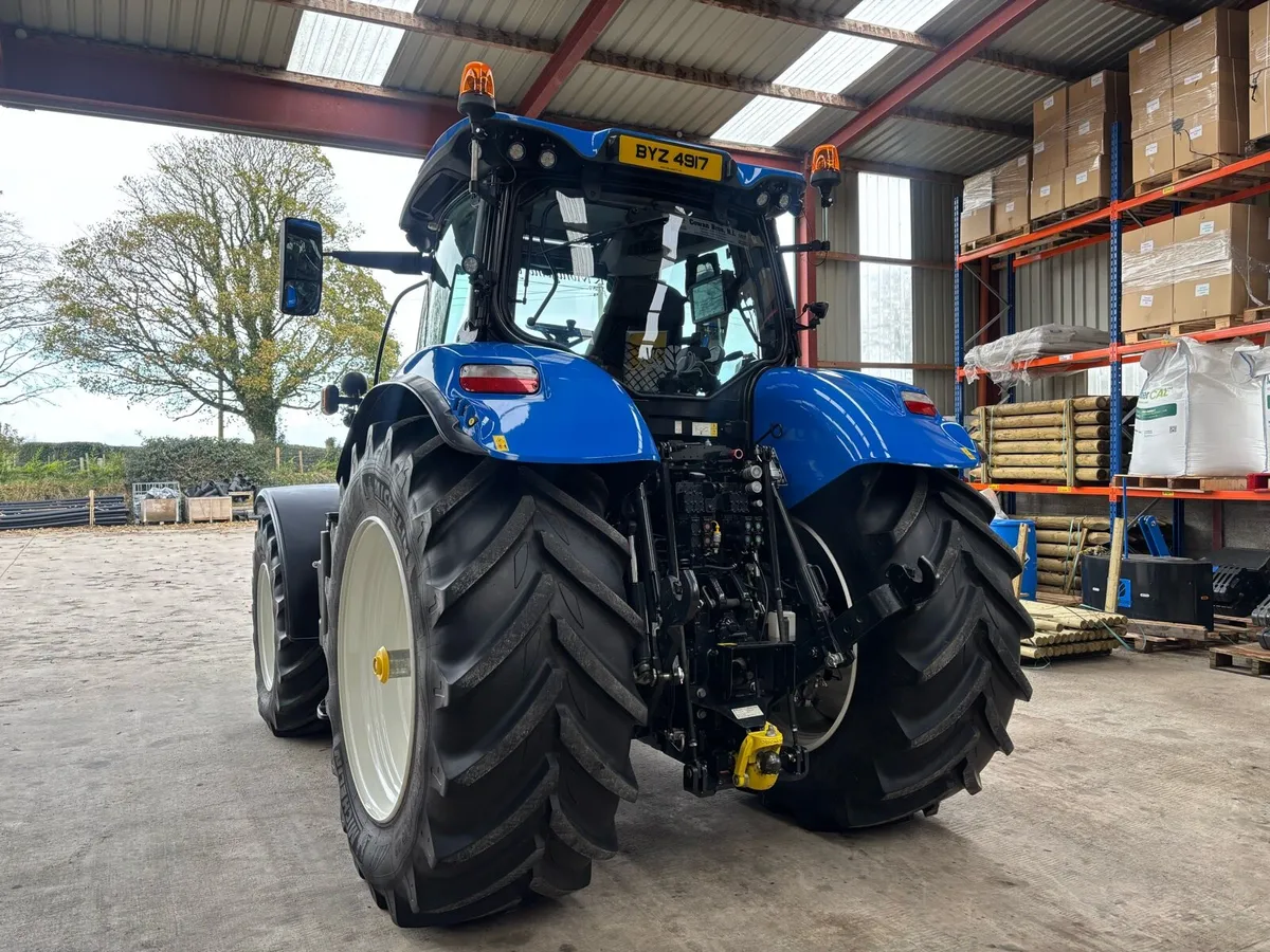 New Holland T7.270 - Image 2