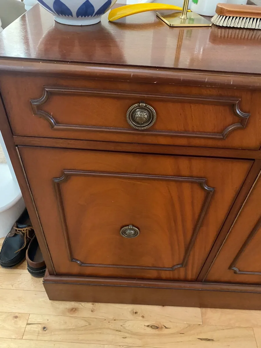 Mahogany sideboard - Image 2