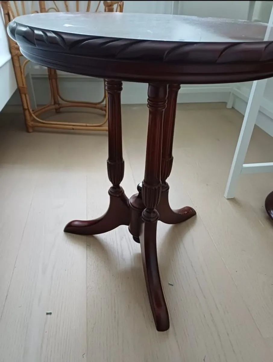 Occasional table - Image 2