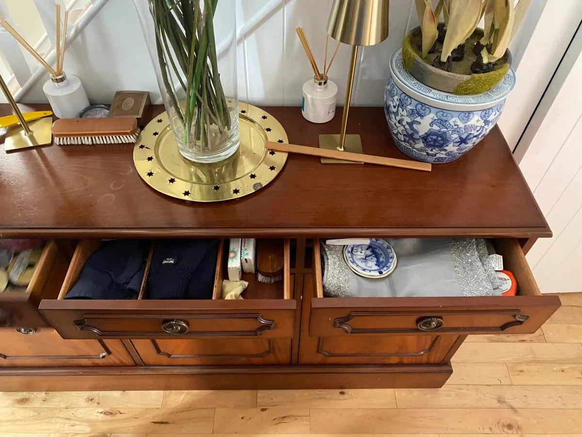 Mahogany sideboard - Image 4