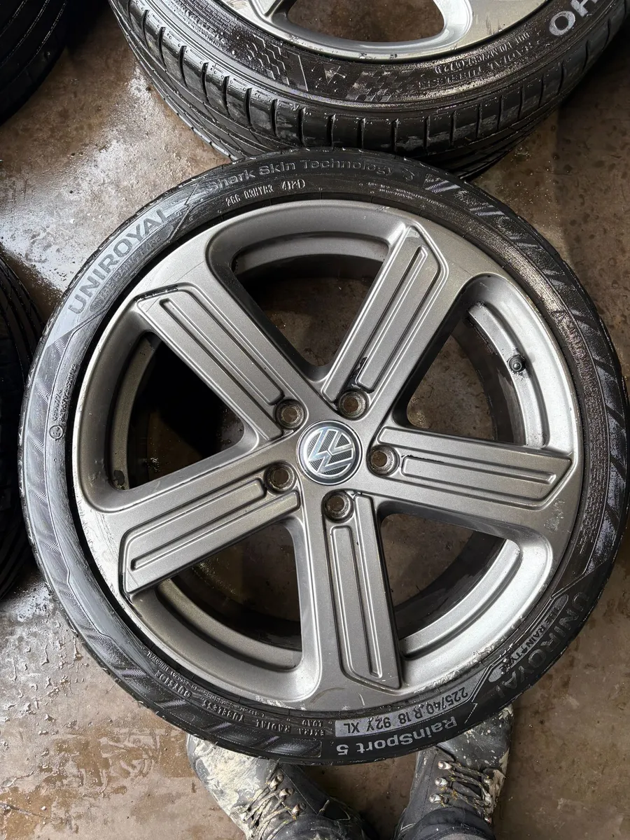 18inch golf R alloy wheels and tyres - Image 3