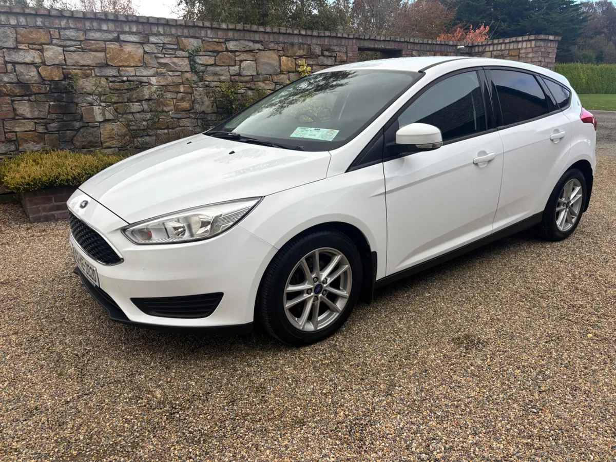 2016 Ford Focus dsl van .new cvrt . Spotless - Image 2