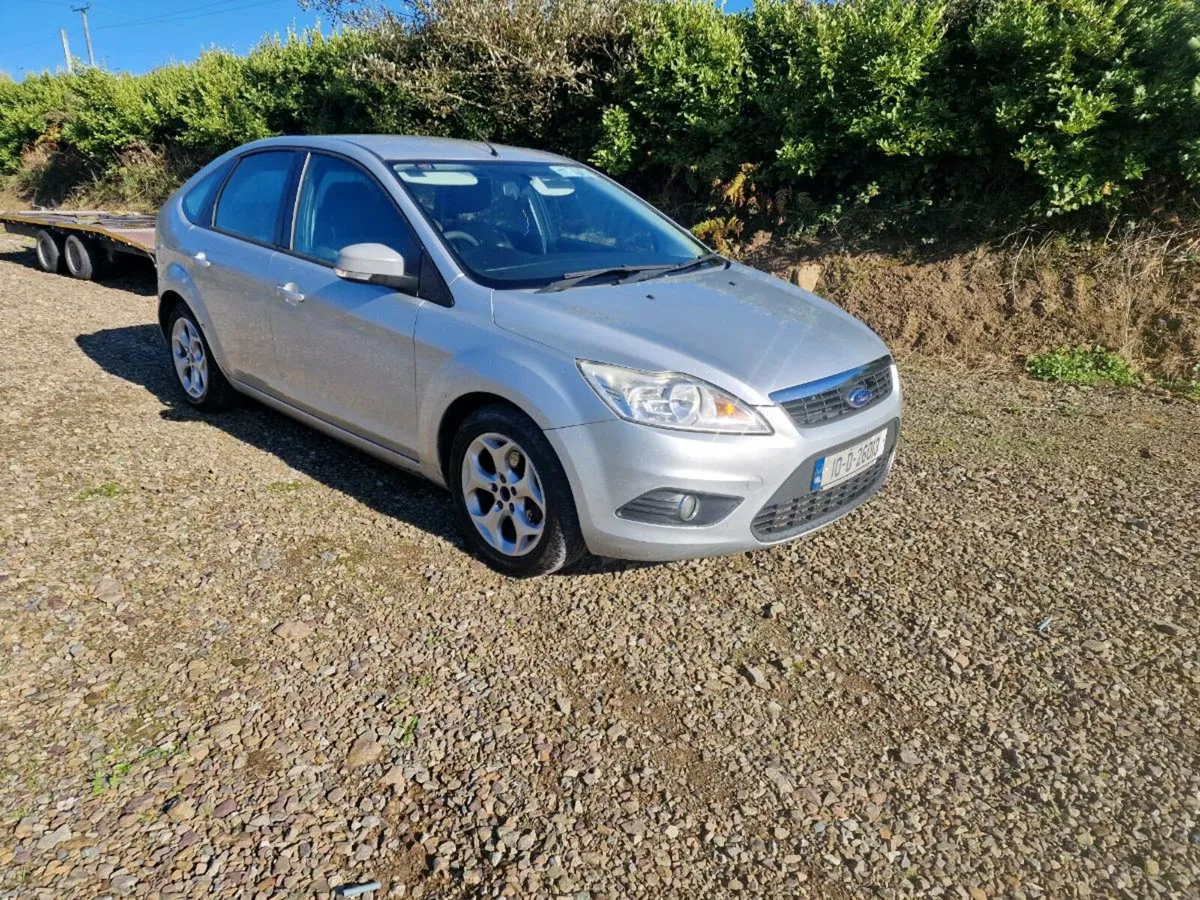 2010 ford focus tax n ncted - Image 1