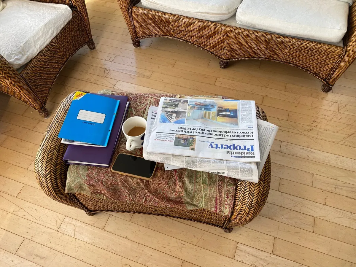 Conservatory sofa & 2 chairs & footstool - Image 4
