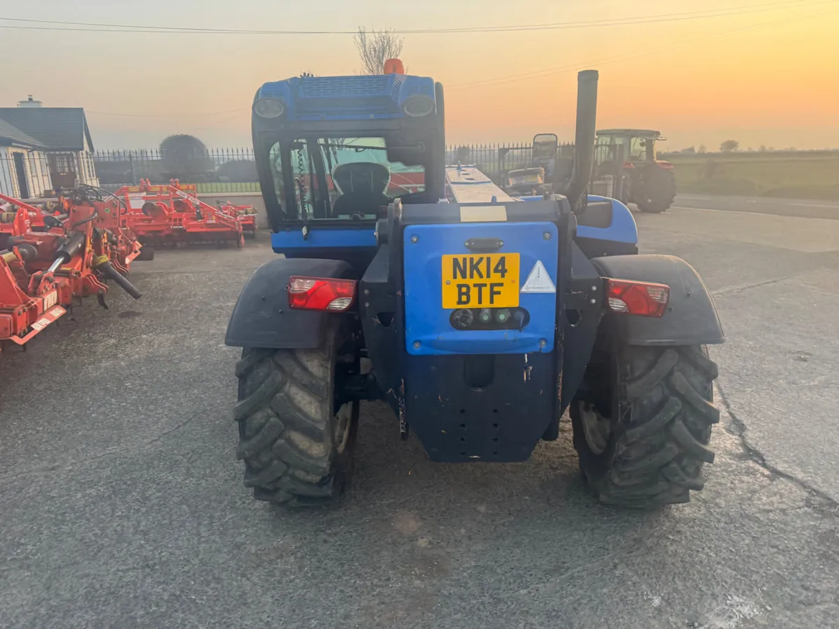 New Holland LM5030 Telehandler - Image 2