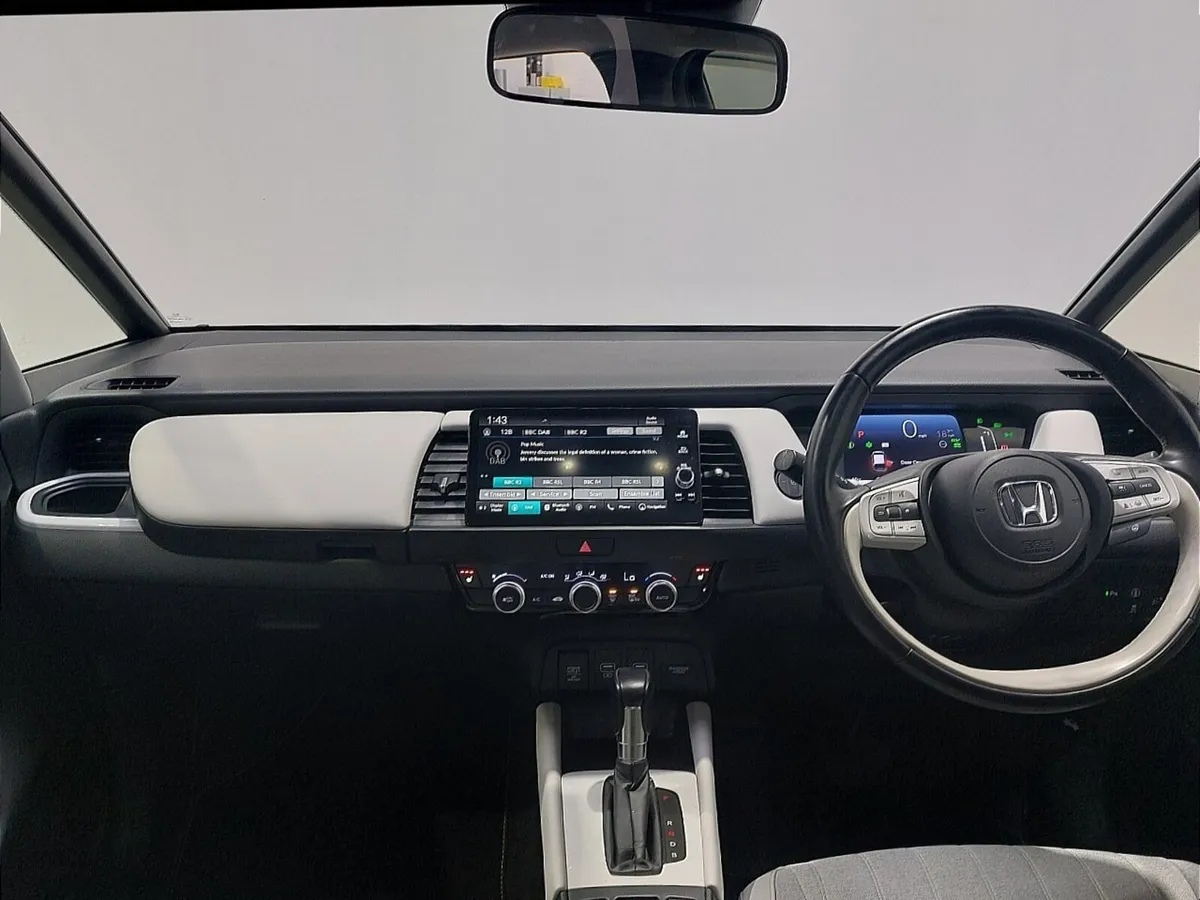 Honda Jazz Hatchback EX - Image 4