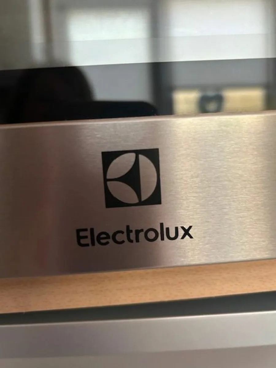 Oven Electrolux Pyrolytic Cleaning Oven - Image 4