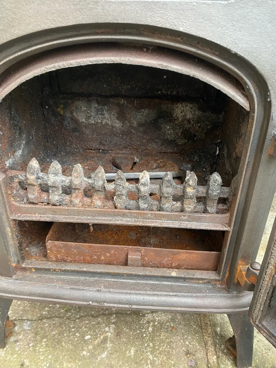 Stove - Image 2