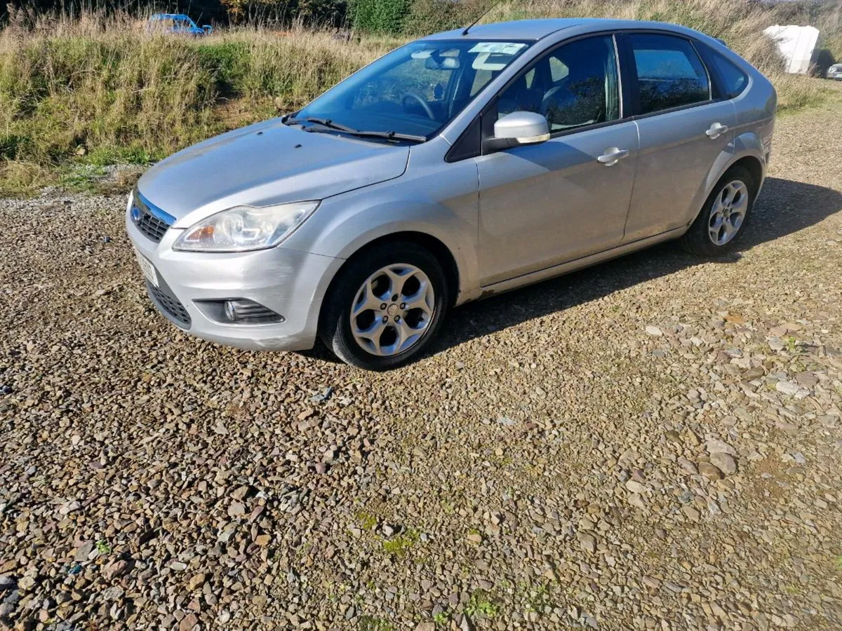 2010 ford focus tax n ncted - Image 2