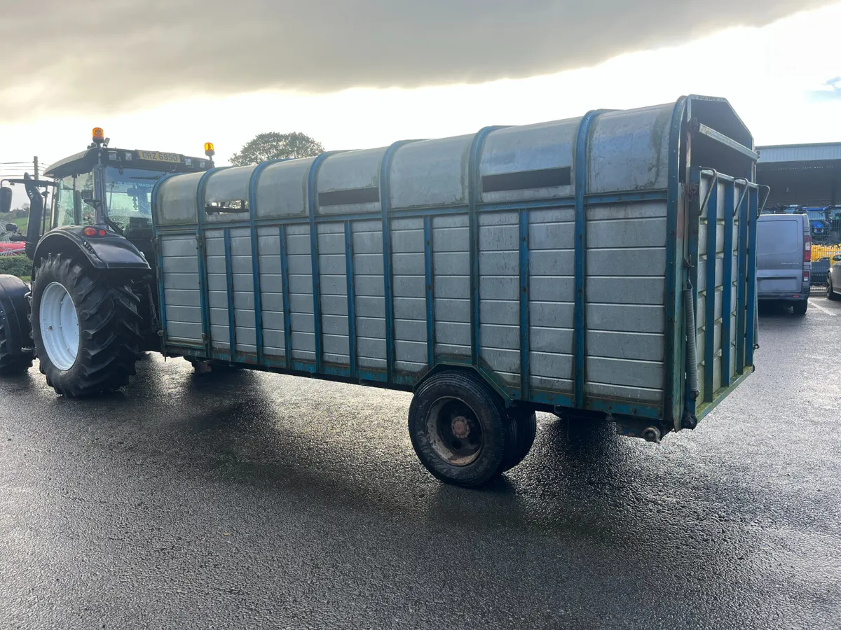 16ft Livestock Trailer - Image 4