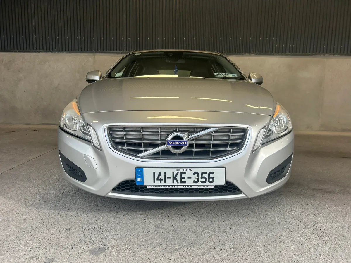 2014 VOLVO V60 1.6 DIESEL 115 BHP - Image 4