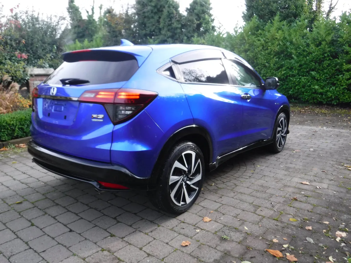 HONDA VEZEL 1.5 AUTO HYBRID RS LTD LOW MILEAGE - Image 3