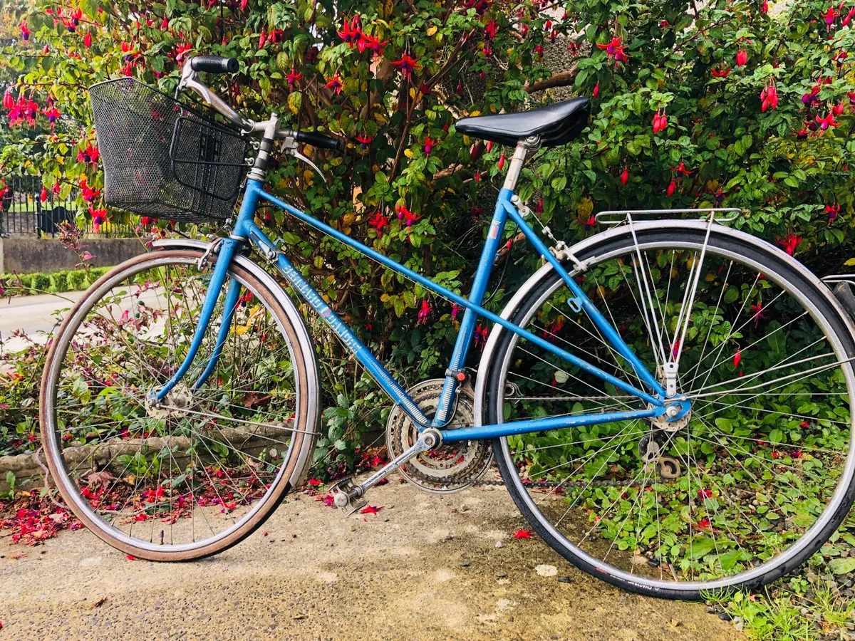 Ladies French bicycle - Image 2