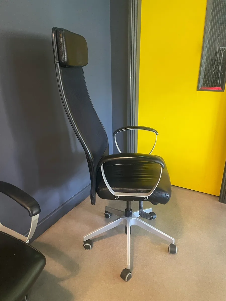Office chairs - Image 2
