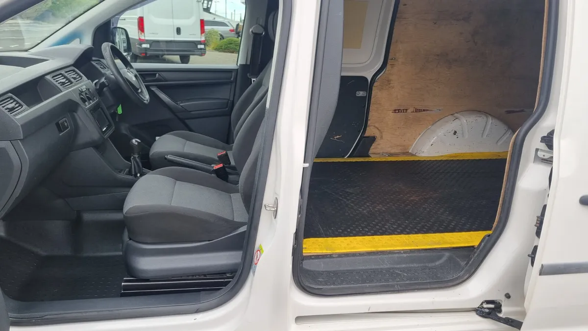 172 VW CADDY MAXI LWB 2 LIRE ENGINE, EXTRAS - Image 4
