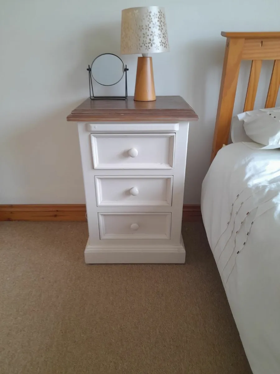 Bedside lockers. Solid Wood - Image 3