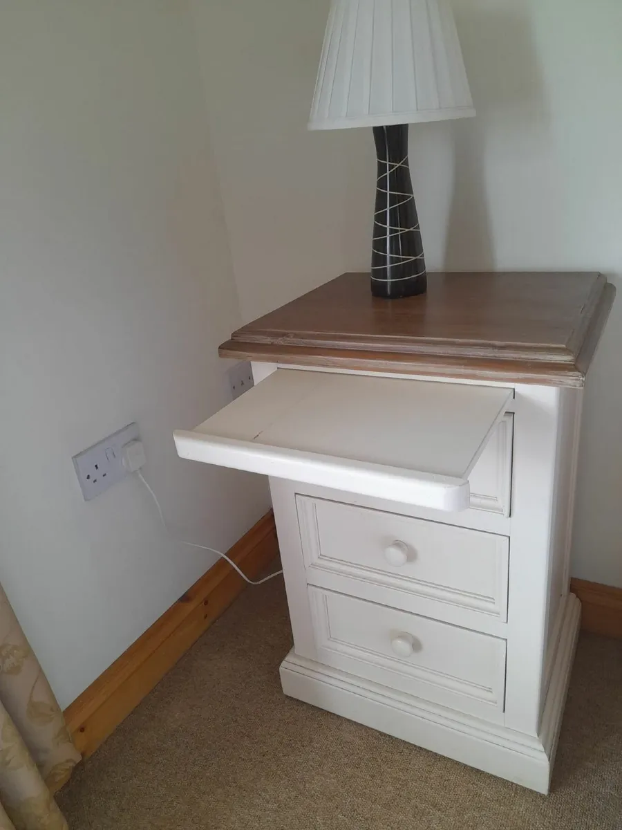 Bedside lockers. Solid Wood - Image 4