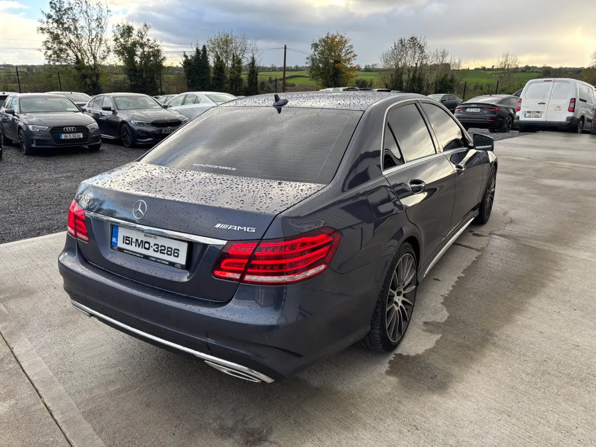 MERCEDES BENZ E CLASS 220D AMG - Image 4