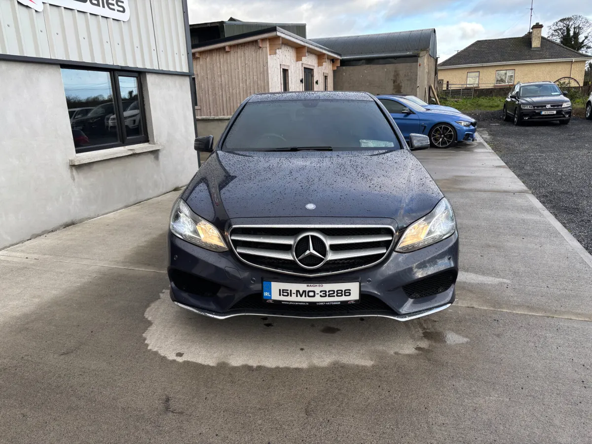 MERCEDES BENZ E CLASS 220D AMG - Image 2