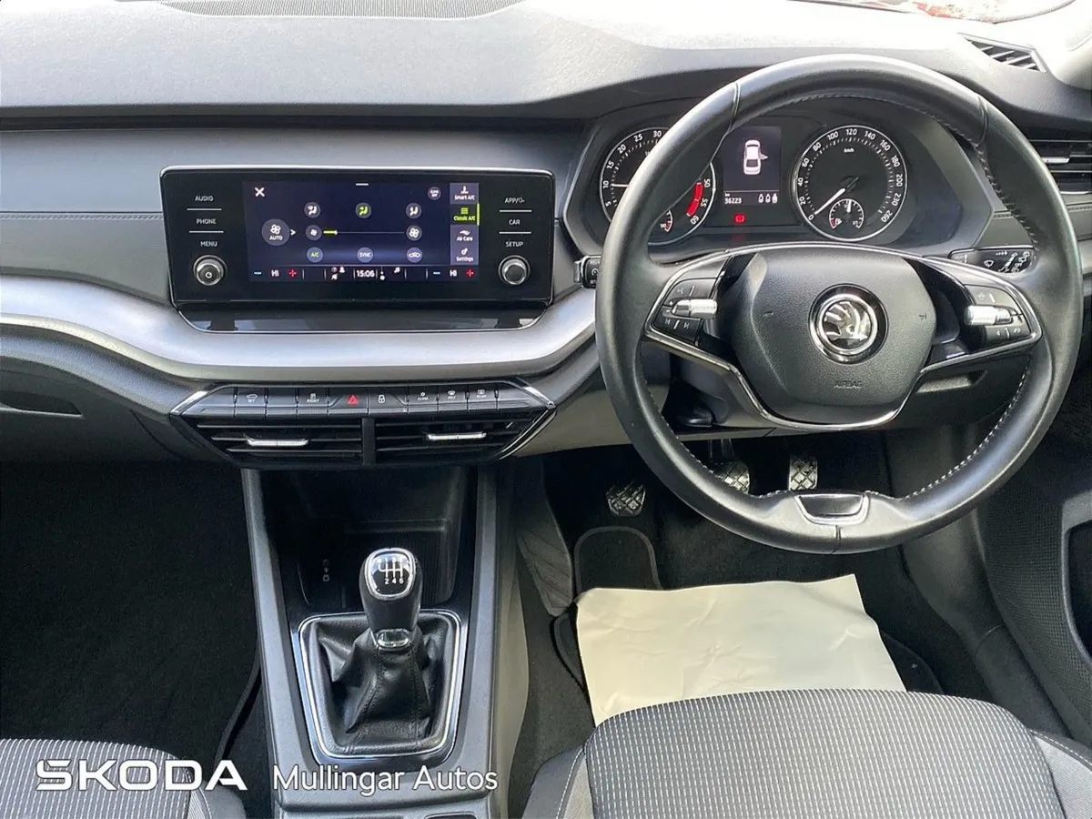 Skoda Octavia Octavia AMB 2.0tdi 115HP - Image 2